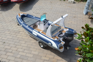AZURA 600 SEMIRRÍGIDA